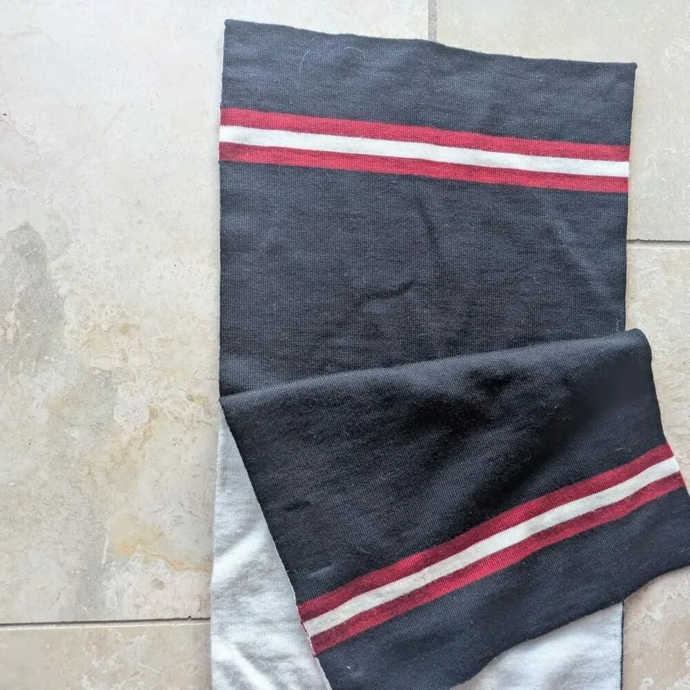 Bally Red and Cream Made in Italy Extra-fine Merino Wool Scarf Vintage
